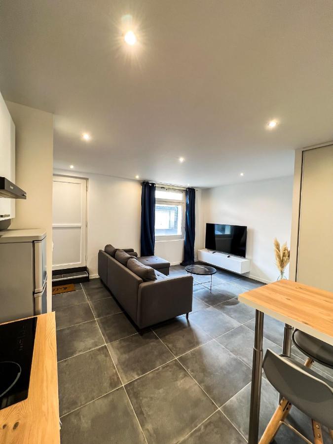 Charmant Appartement Au Coeur De 布鲁瓦 外观 照片