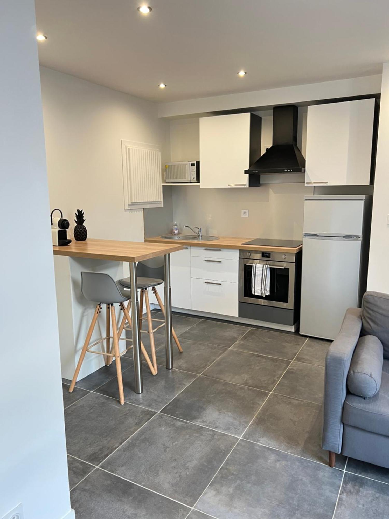 Charmant Appartement Au Coeur De 布鲁瓦 外观 照片